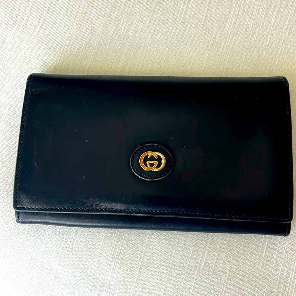 Gucci Black Leather Wallet with Gold Logo